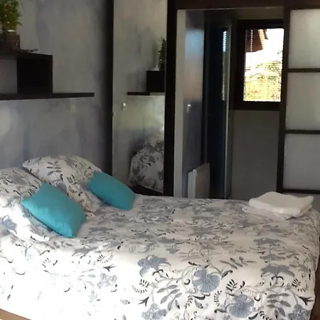 L'etape Provencale Bed & Breakfast 3*
